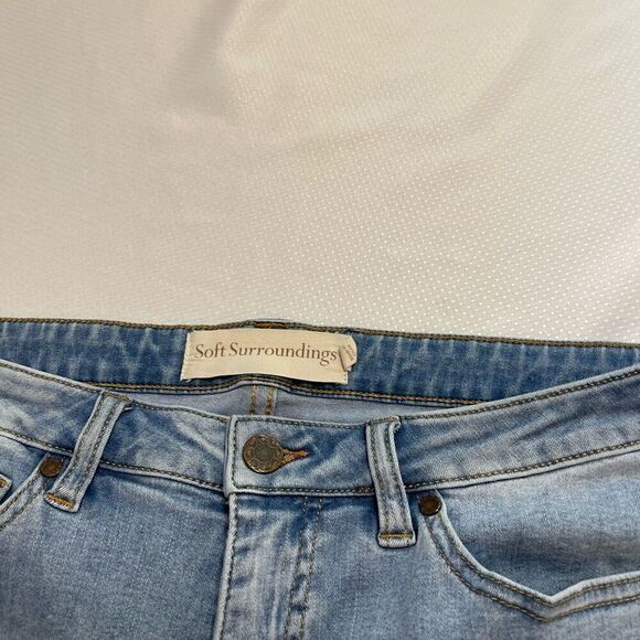 Soft Surroundings Light Wash Denim Jeans Size 10 - Picture 6 of 8